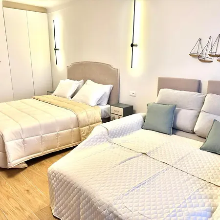 Casa Sud Menton - Bord De Mer - Vue Mer Panoramique Plage Promenade En Bas - Terrasse - Wifi - Appt Entierement Renove *